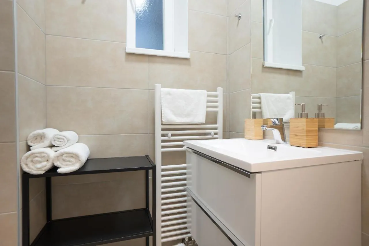 42 M2 Central Bright Apartment With A Terrace Wien